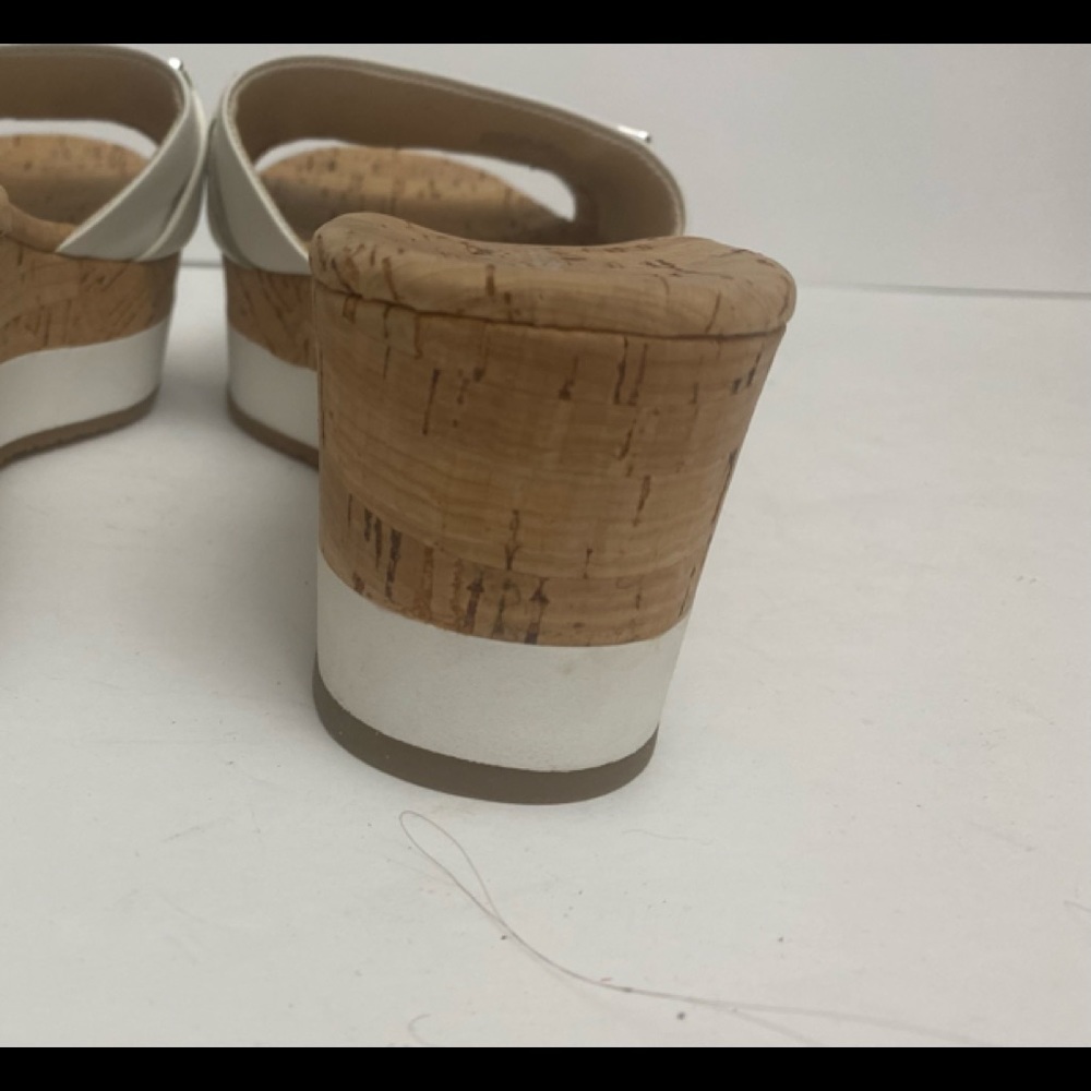 MK Sandals - Picture 4 of 6